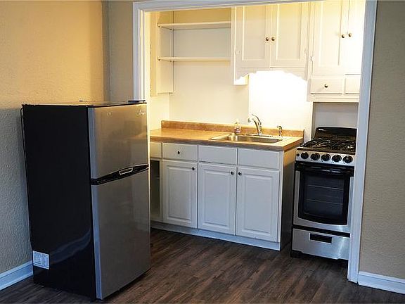 4th image of 1877 Grand Ave #77-3