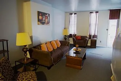 2405 N Marshall St — Photo 9