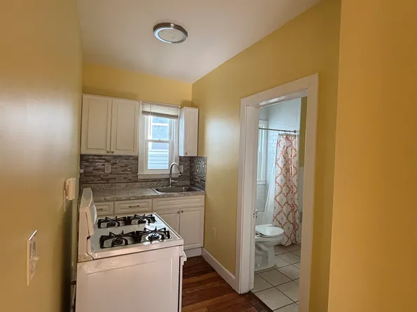 99 Peter St, Buffalo, NY 14207