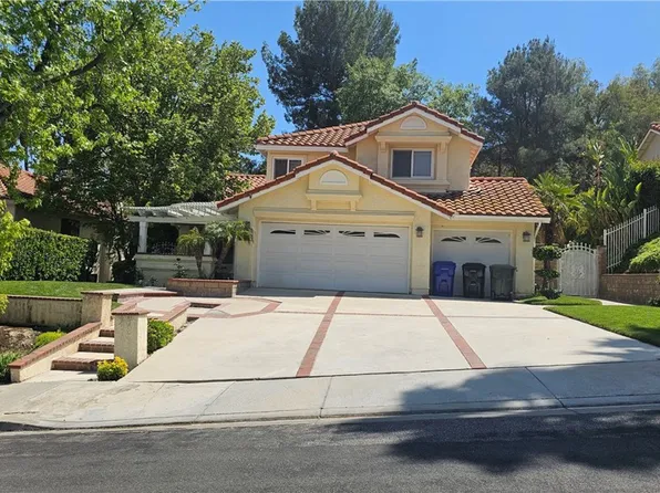 24722 Bracken Ln, Newhall, CA 91381