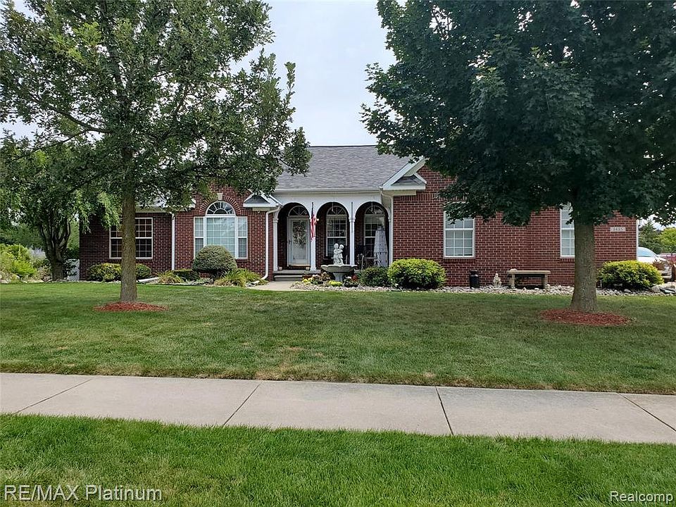 1st image of 8485 Woodridge Dr