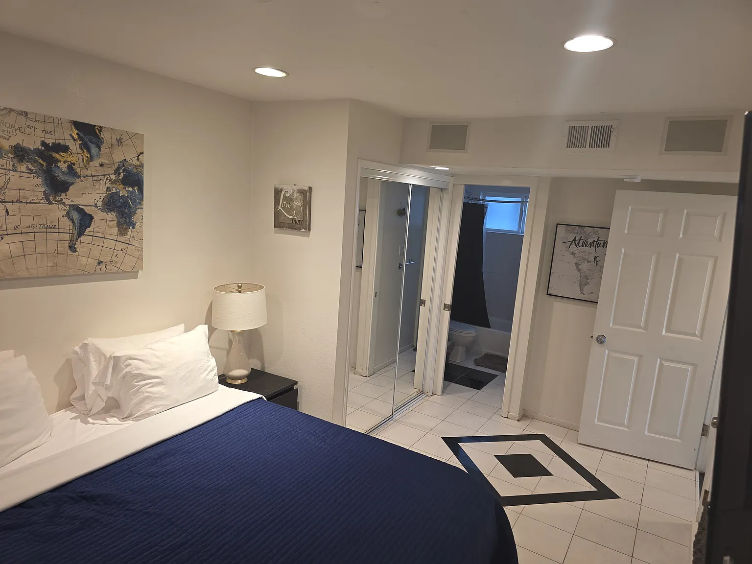 W Oceanfront, Newport Beach — Photo 2