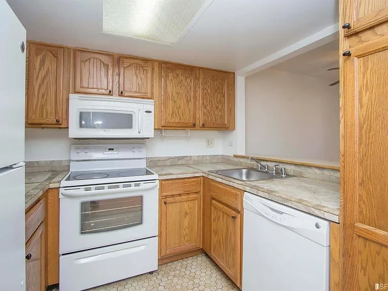 61 Las Moradas Cir — Photo 1