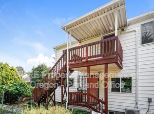 10321 NE Oregon St #B, Portland, OR 97220