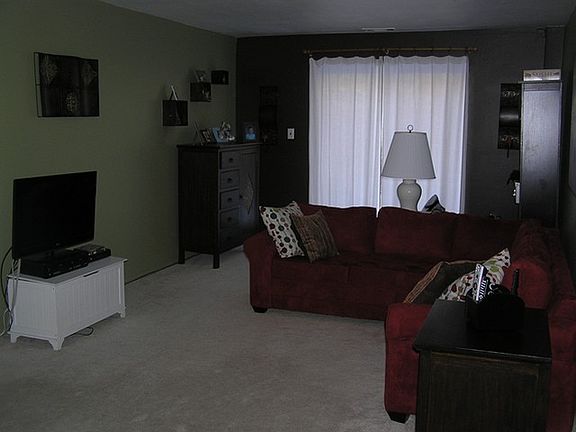 2nd image of 22 Monet Ct