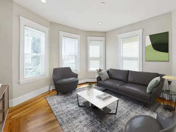 42 Fenton St #3, Dorchester, MA 02122