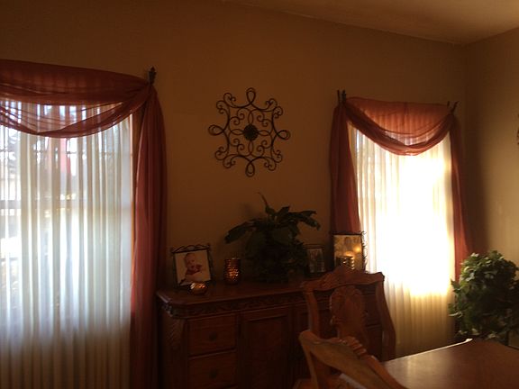 5th image of 323 Sibley Ave