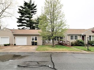 16 Eisenhower Dr, Smithfield, RI 02917