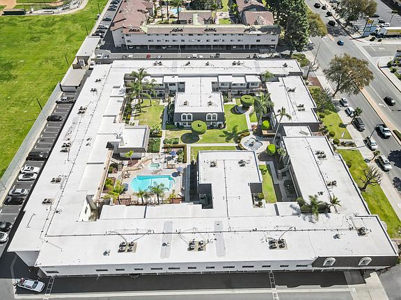 4th image of 2535 W Lincoln Ave #5384546