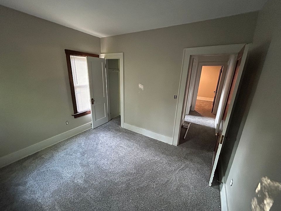 1st image of 2472 Elmwood St