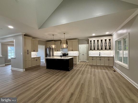 4th image of 17480 Lighthouse Commons Dr