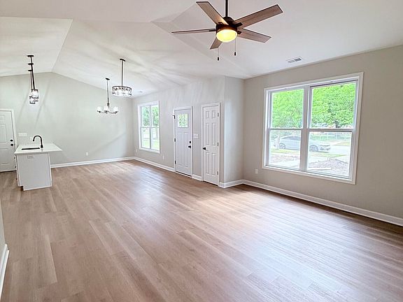 5th image of 4212 Johnson Ave