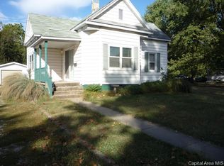 969 N Springfield St, Virden, IL 62690