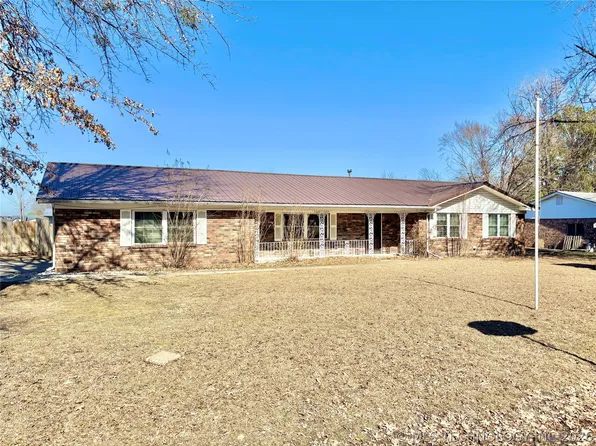 405 NW K St, Stigler, OK 74462