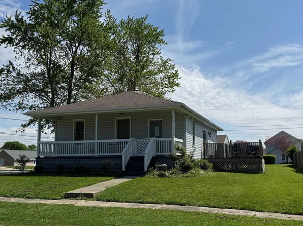 135 N Salem St, Francesville, IN 47946