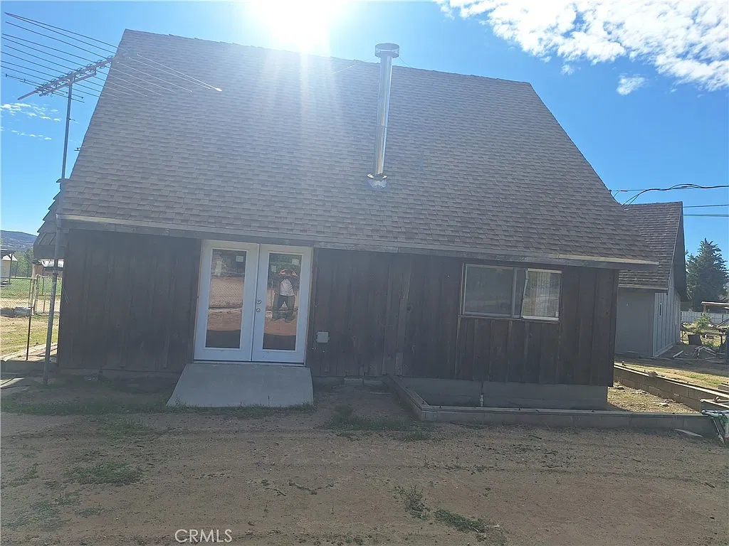 2 bed, 1.5 bath, 900 sqft, $1,500 — Photo 3