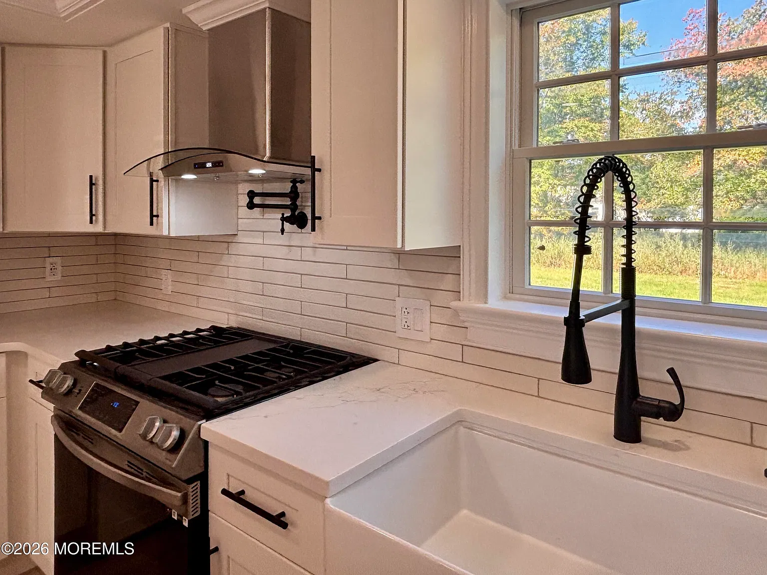 2 bed, 1662 sqft, $3,000 — Photo 2