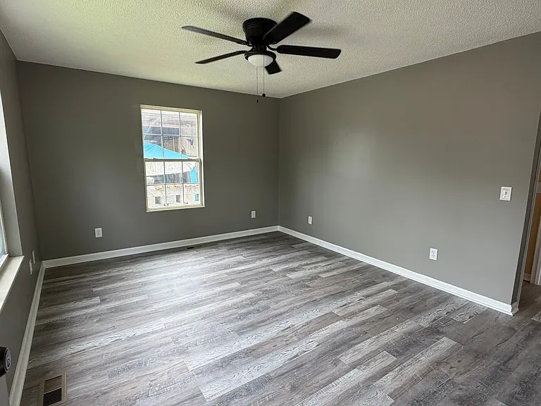 217 W Tennessee Ave — Photo 6