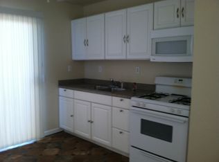 12426 Central Rd APT 3, Apple Valley, CA 92308