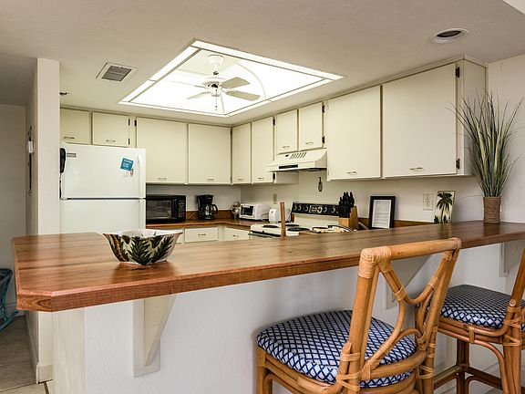 4th image of 1513 Ocean Shore Blvd #7A