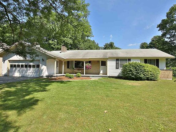 2nd image of 11 Elmwood Dr