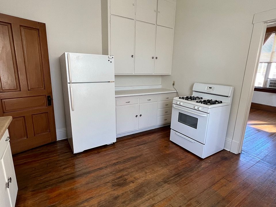 1st image of 318 Brady St APT 8
