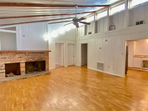 229 Keller St #A, Bay Saint Louis, MS 39520