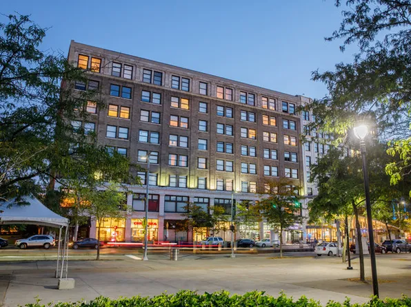 1900 The Loft, LLC