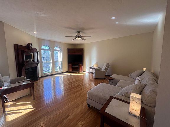 4th image of 114 Kitts Ln
