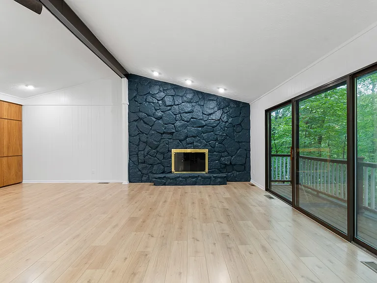 17767 Falling Leaves Rd — Photo 9