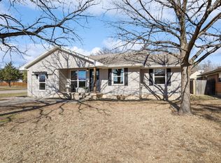 801 Laguna Dr, Denton, TX 76209