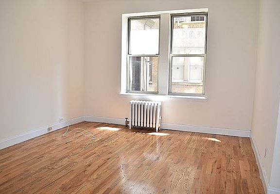 3rd image of 482 Fort Washington Ave APT 1E