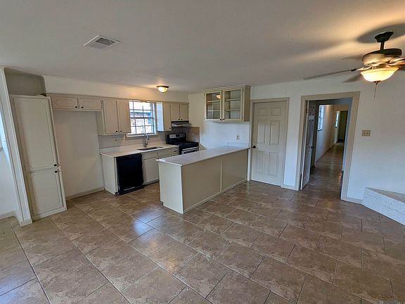 4th image of 6744 Dalark Dr