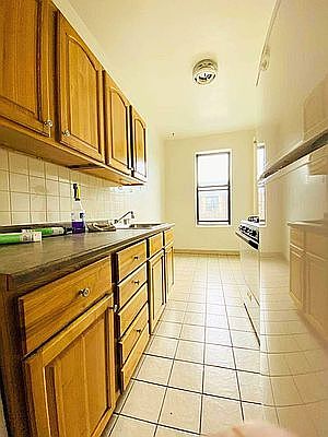 1st image of 29-06 Crescent St #2G