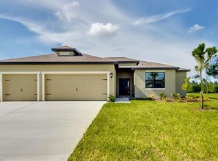 2725 SW 4th Pl, Cape Coral, FL 33914