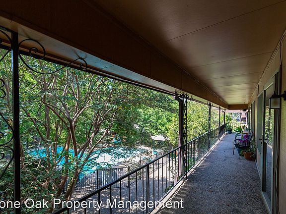3rd image of 7801 Shoal Creek Blvd APT 250