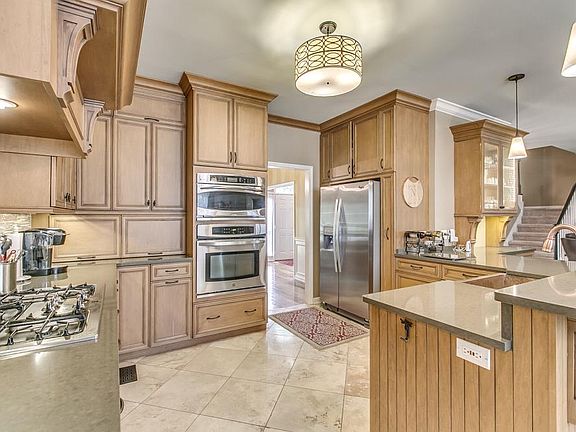 5th image of 3130 Evreux Dr