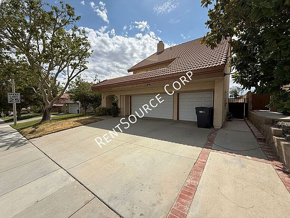 3rd image of 40270 Homeridge Dr