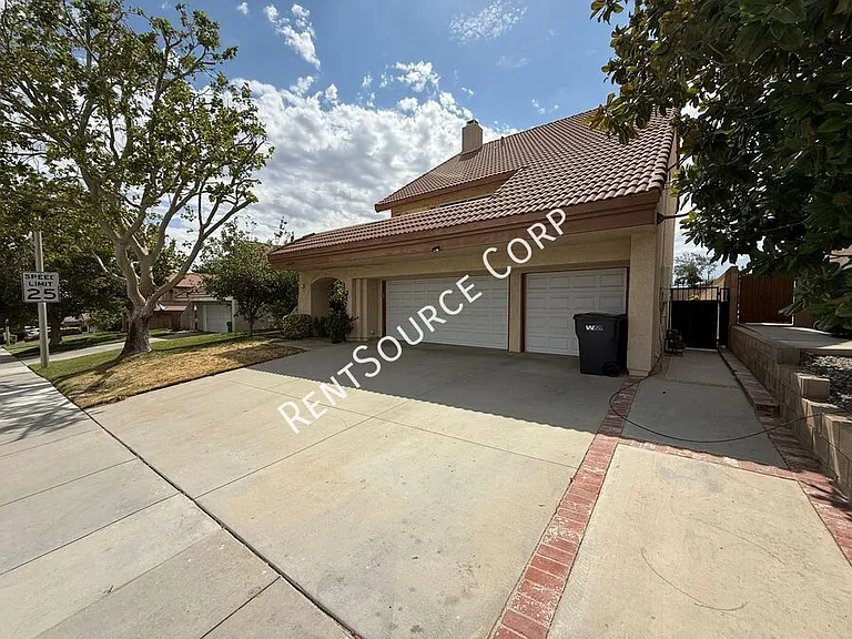 40270 Homeridge Dr — Photo 3