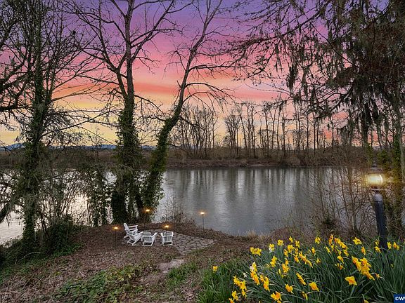 3rd image of 29460 Peoria Rd