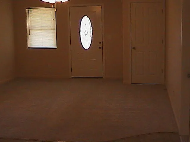 3 bed, 1400 sqft, $1,200 — Photo 3