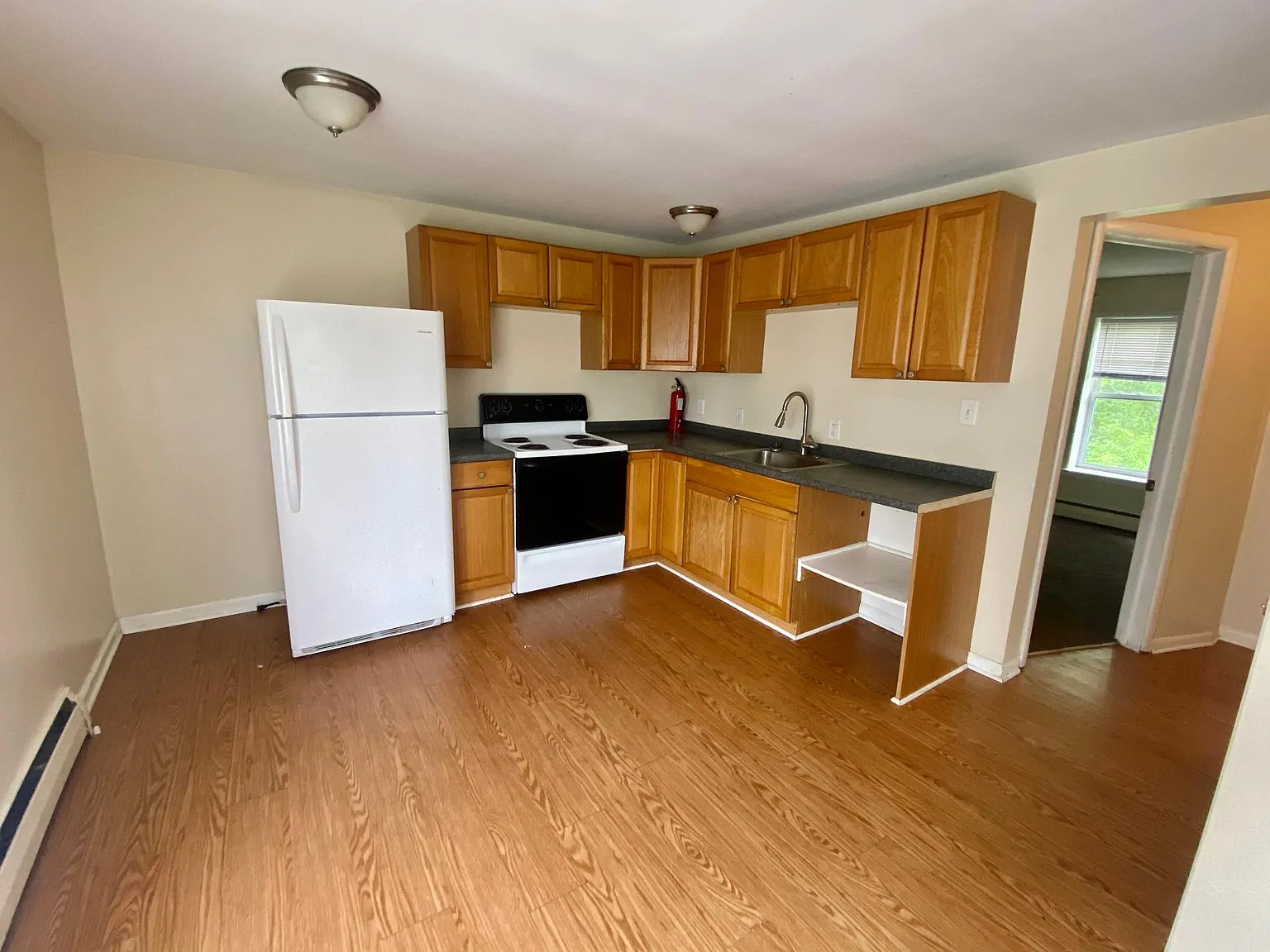 2 bed, 850 sqft, $1,000 — Photo 4