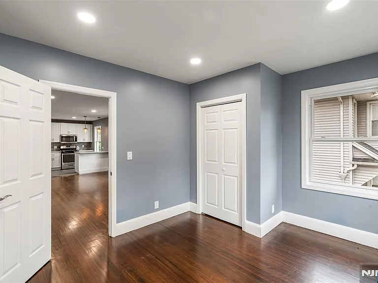 402 Morse Ave #2 — Photo 5
