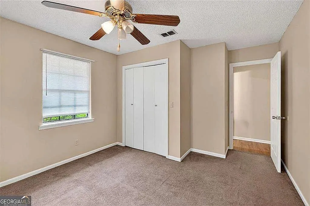 3 bed, 1200 sqft, $1,450 — Photo 3