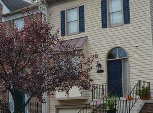 7208 Squirrel Run Ct, Springfield, VA 22152