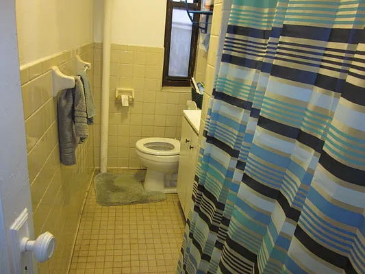 Rented by Empire One Realty | media 18