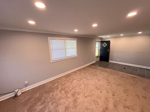4th image of 123 Miller Ln