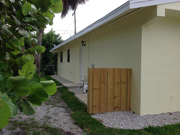 5th image of 364 Mars Ave