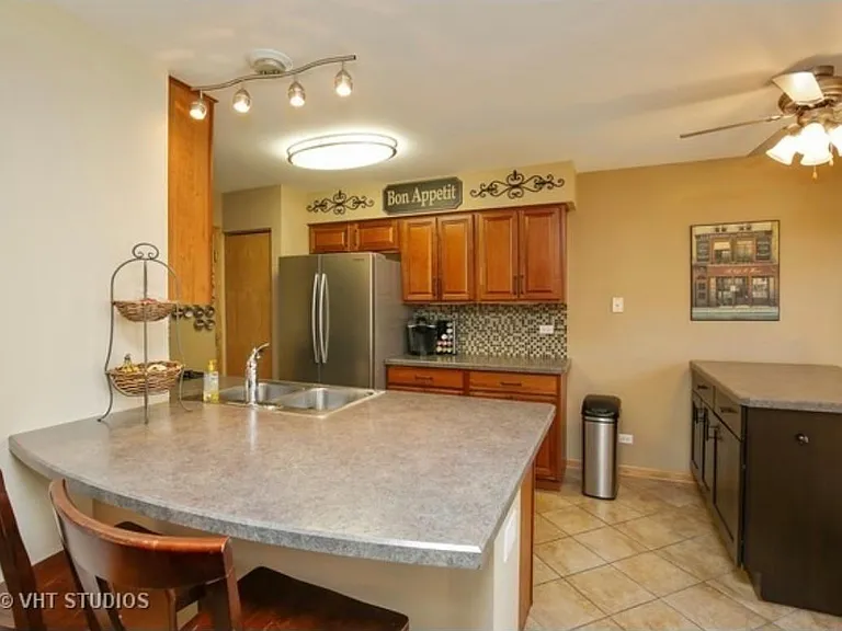 9913 Thornton Way #9913 — Photo 2
