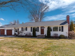 27 River Dr, Hadley, MA 01035